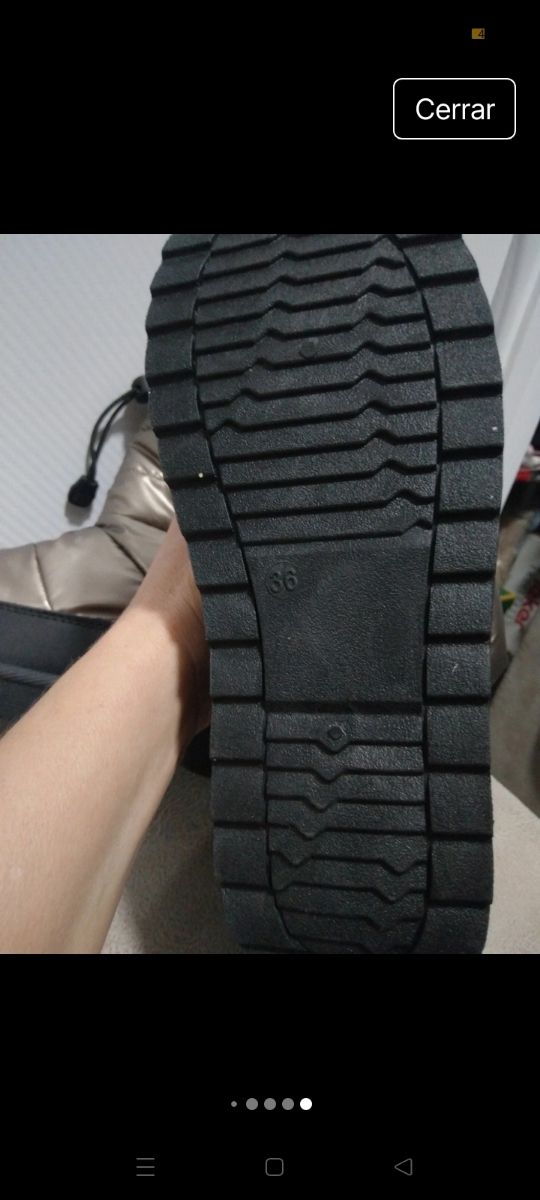 Botas Tex acolchadas doradas y negras