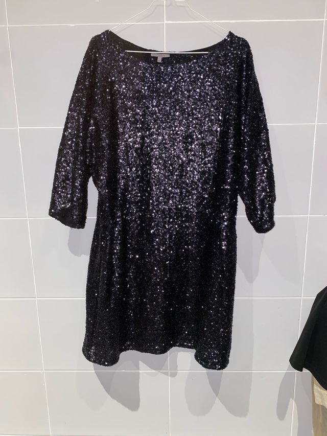 Vestido negro lentejuelas