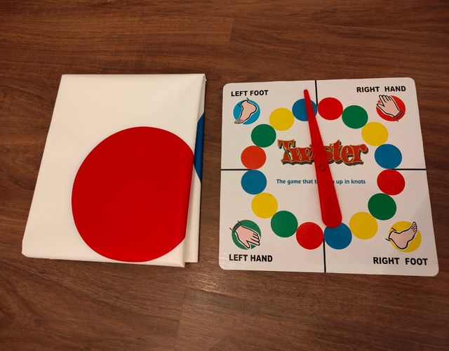 Juegos de mesa, twister, retro gaming y póker