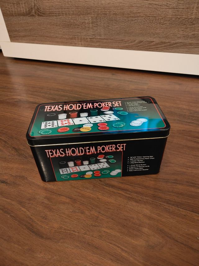 Juegos de mesa, twister, retro gaming y póker