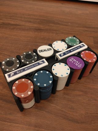 Juegos de mesa, twister, retro gaming y póker