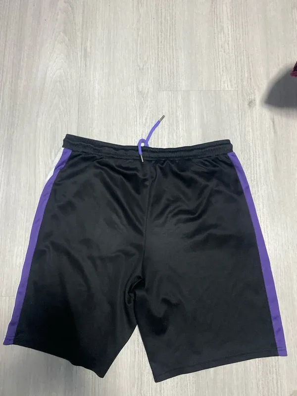 Pantalones cortos deportivos Primark 22