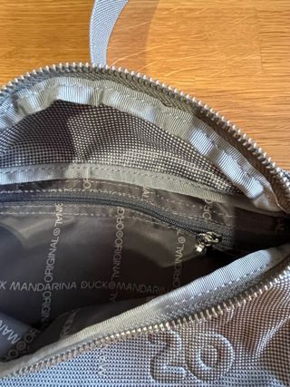 Bolso bandolera Mandarina Duck gris