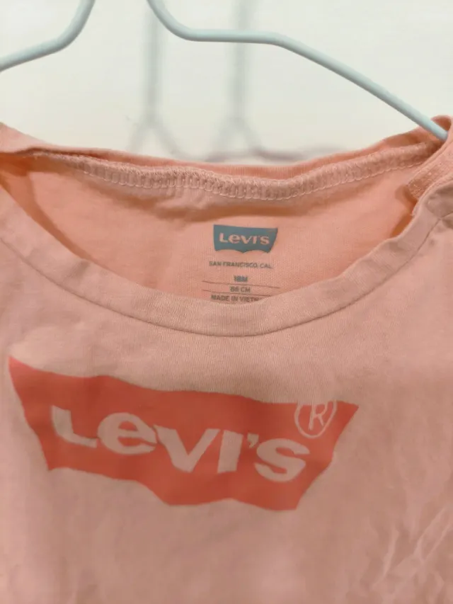 Camiseta Levi's bebé naranja