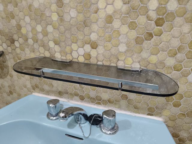 Conjunto baño vintage cristal y metal