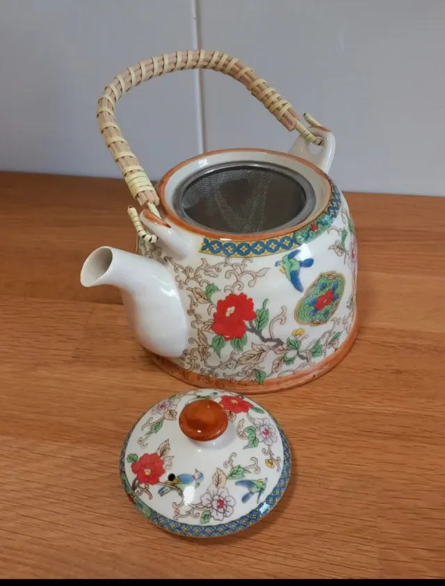 Tetera de cerámica sin estrenar