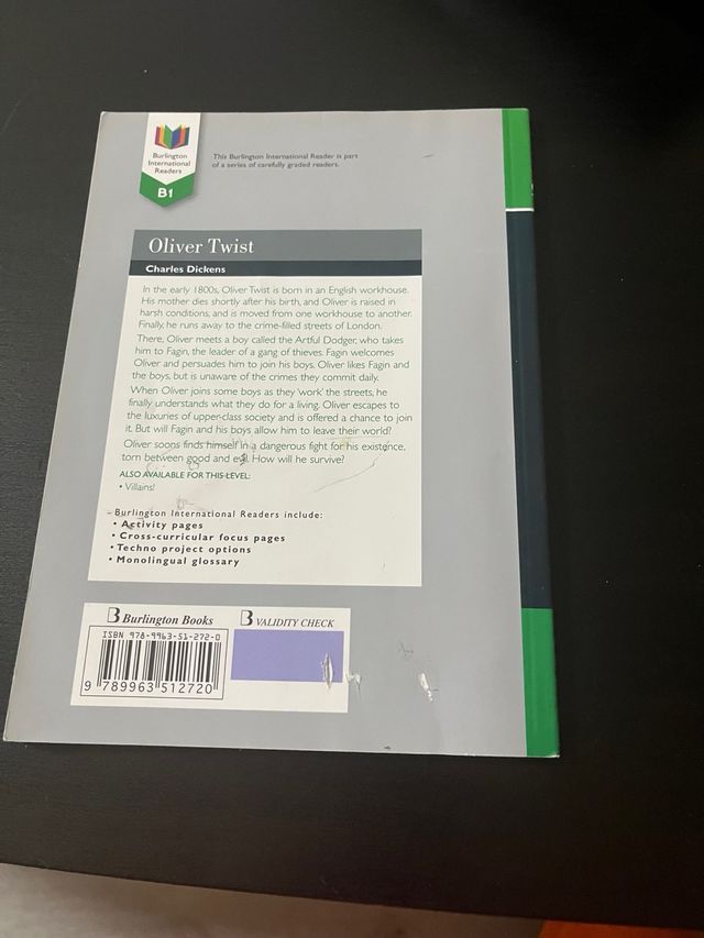 Oliver Twist-Charles Dickens