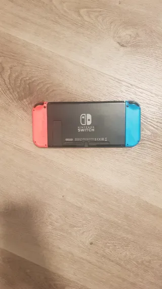 Nintendo Switch + FIFA 23 Legacy Edition