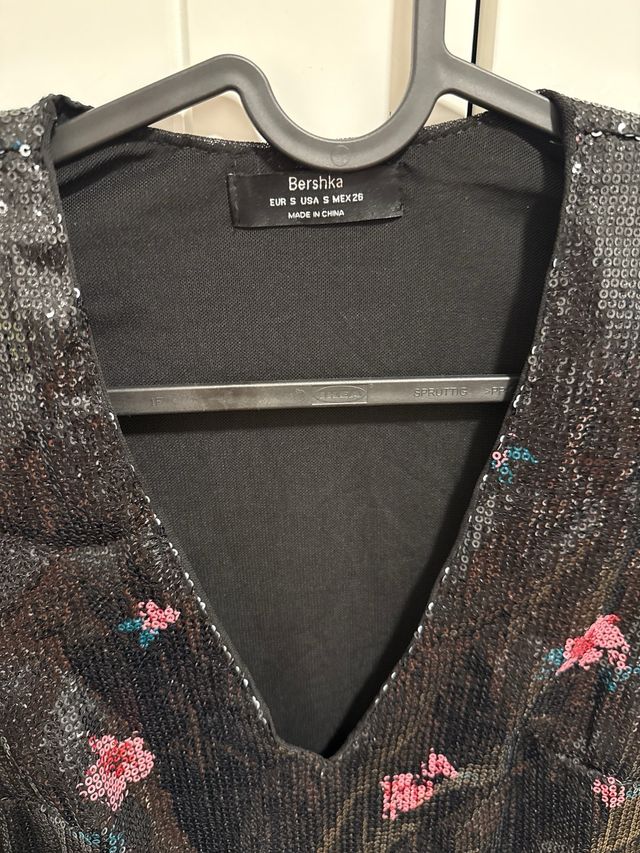 Body Bershka lentejuelas flores S