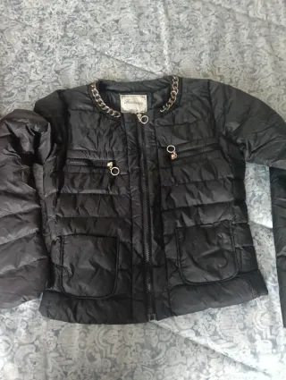 Chaqueta negra acolchada Fascinate