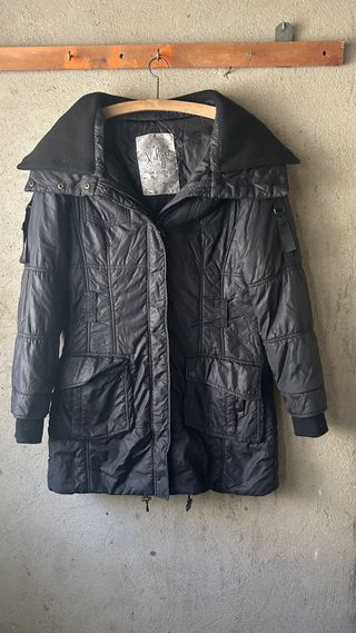 Cazadora Pull&Bear negra talla M