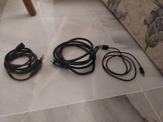 PS4 (PlayStation 4) Negra con Mando Azul