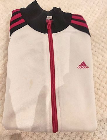 Sudadera Adidas Blanca y Negra con Detalles Rojos