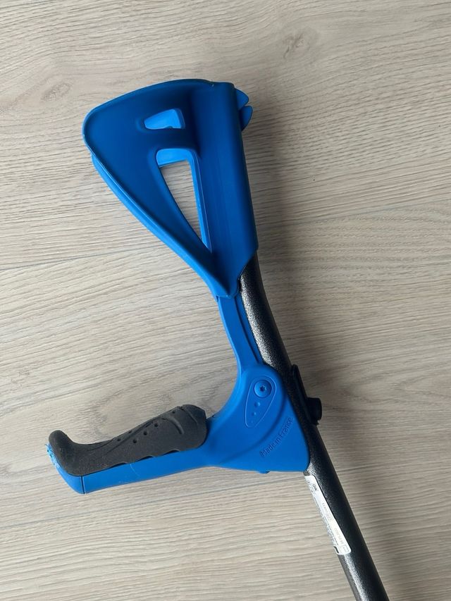 Muleta canadiense profesional FDI France