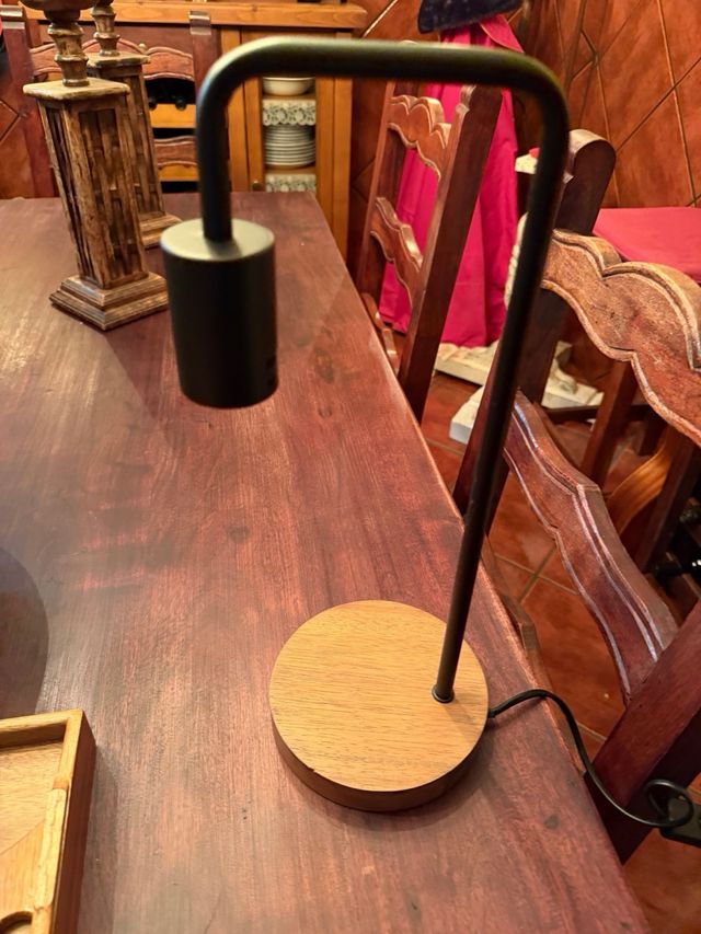 Lámpara de mesa retro