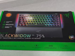 Razer BlackWidow V4 75% Teclado Gaming