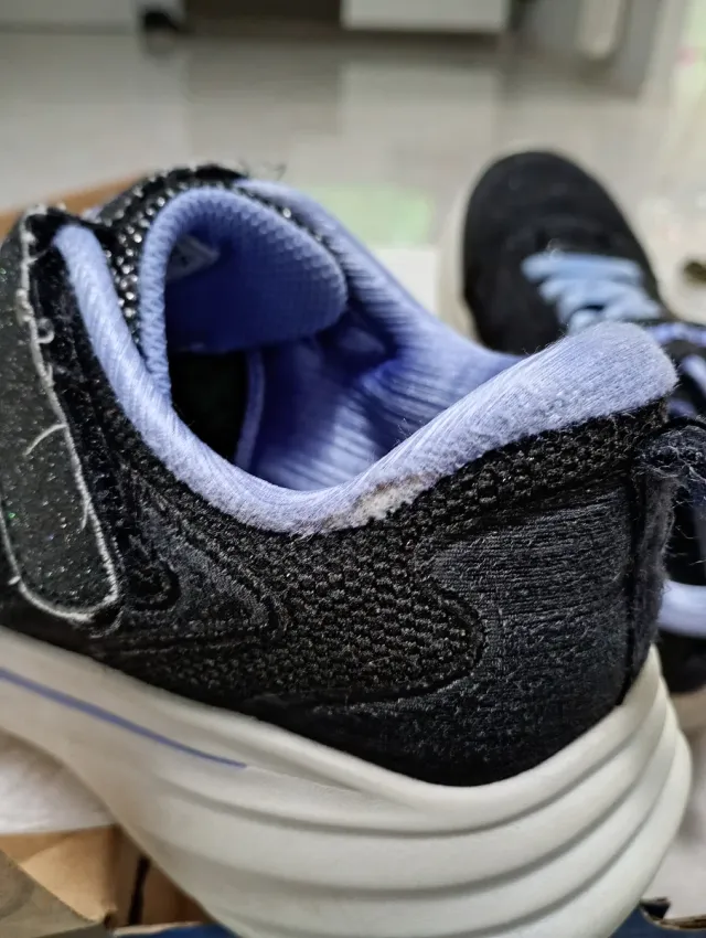 Sneakers bambina Skechers glitter lilla TG33