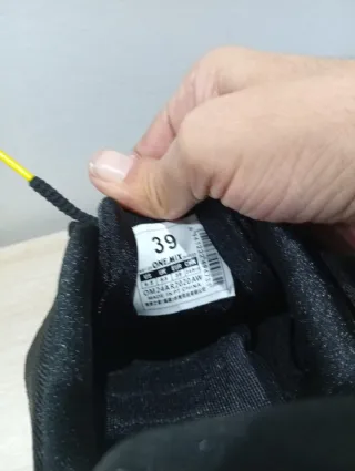 Zapatillas ONE MIX Negras.