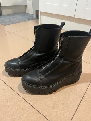 Botines Zara negros con cremallera