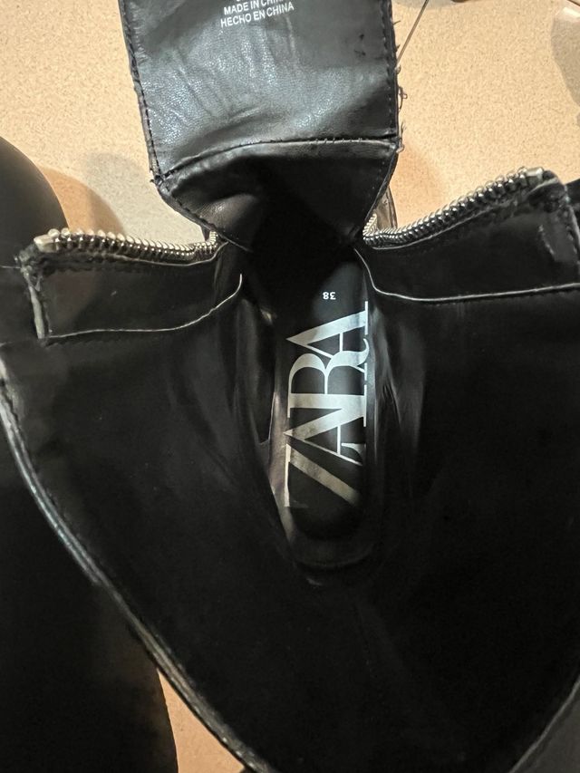 Botines Zara negros con cremallera