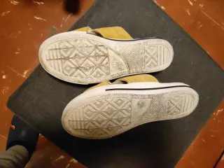 Sandalias Converse Amarillas