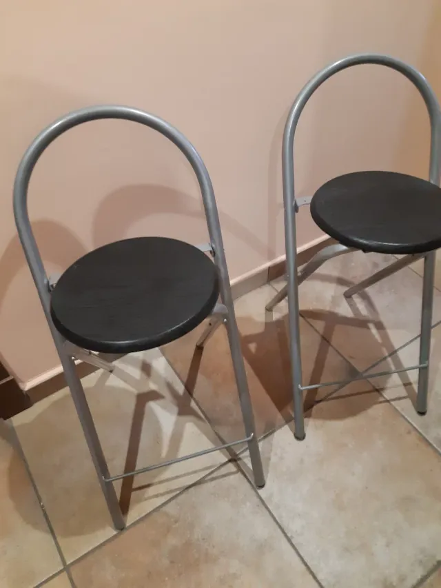 2 Bancos Altos de Metal e Madeira