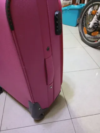 Maleta de viaje rosa