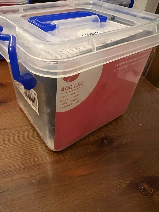 Luci LED Natale 400 led con cavo in PVC verde.