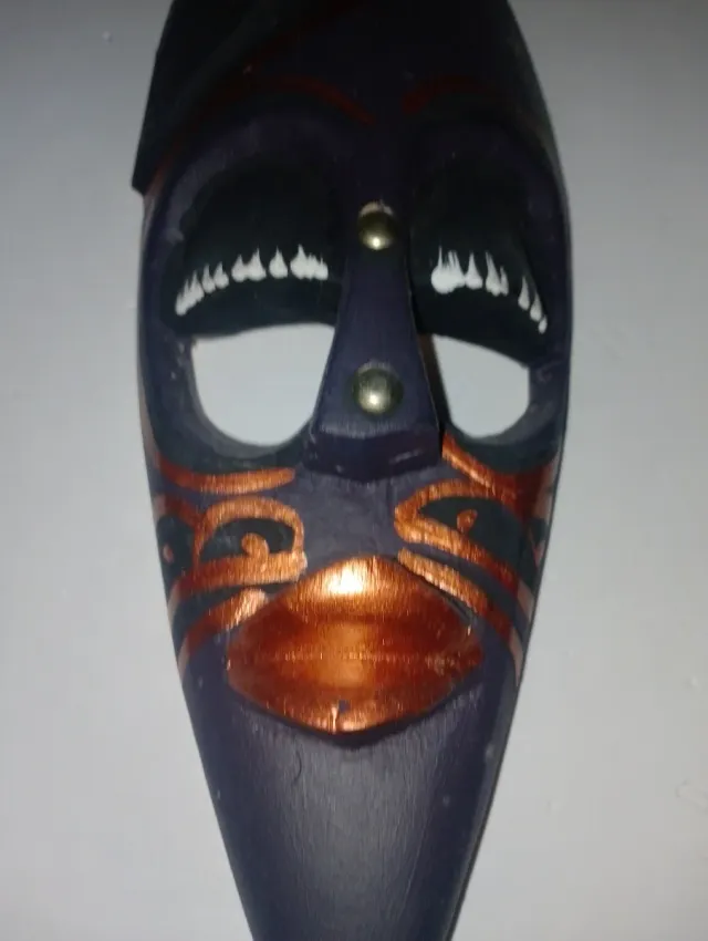 Máscara africana tradicional de Kenia