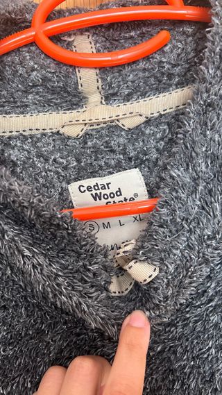 Sudadera gris de pelo