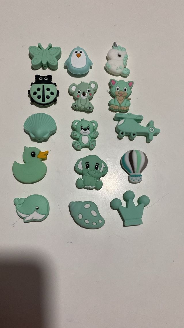 Lote 15 figuras chupeteros verde