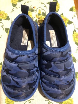 Zapatillas niño Primark camuflaje azul