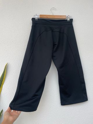 Pantalón capri Nike negro