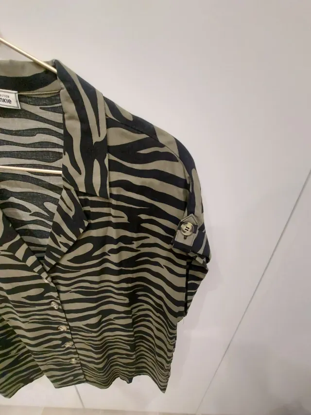 Camisa estampada cebra