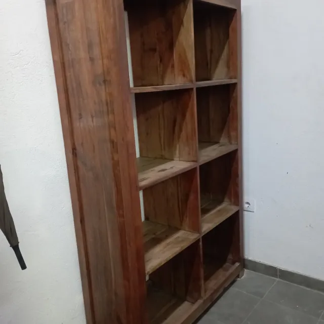 Estantería  rústica