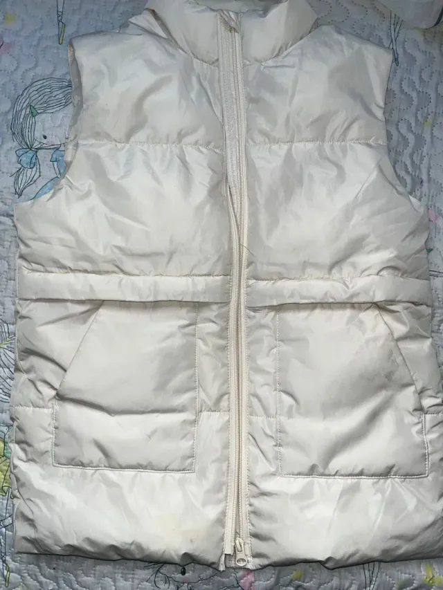 Chaleco acolchado beige