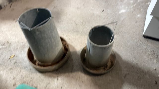 Tolva Comedero Gallinas Metálica