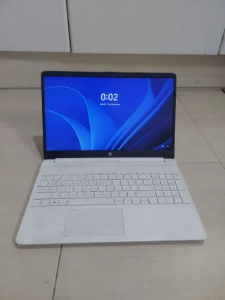 Ordenador Portátil HP blanco 
