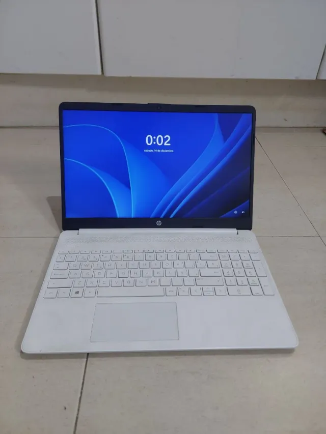 Ordenador Portátil HP blanco