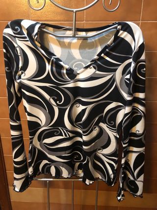 Camiseta manga larga estampada talla 40