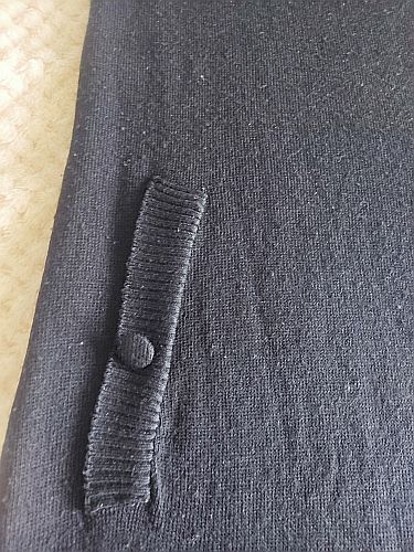 Vestido negro tejido cuello alto