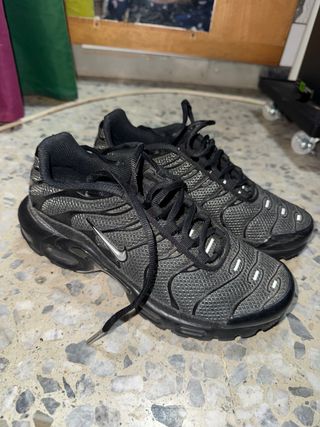 Nike TN Air Max Plus Negras