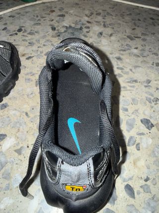 Nike TN Air Max Plus Negras