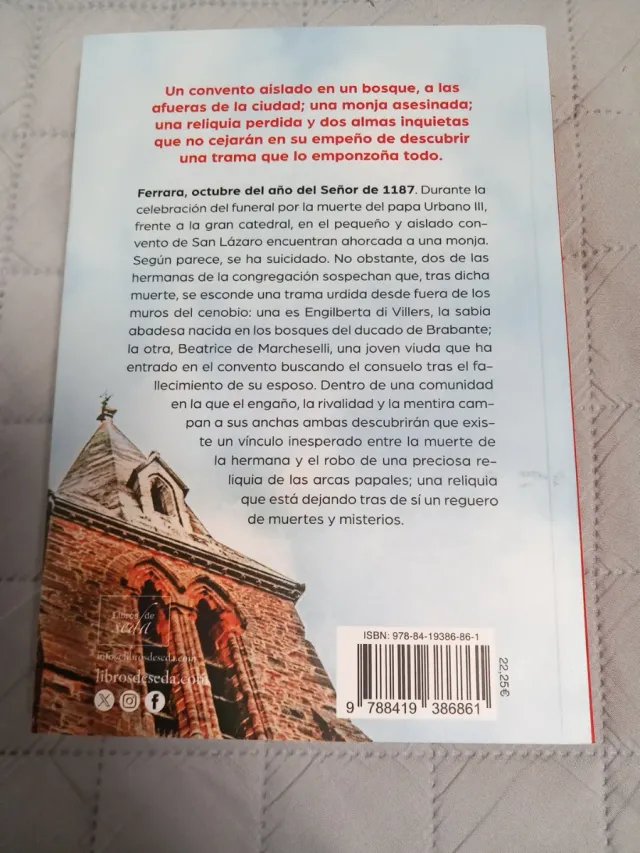 Muerte en el claustro