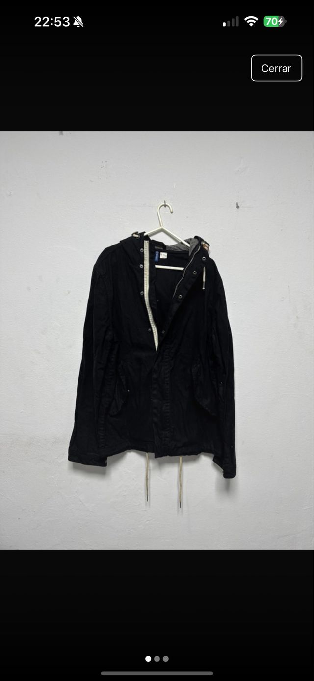 Chaqueta HYM Negra con Capucha