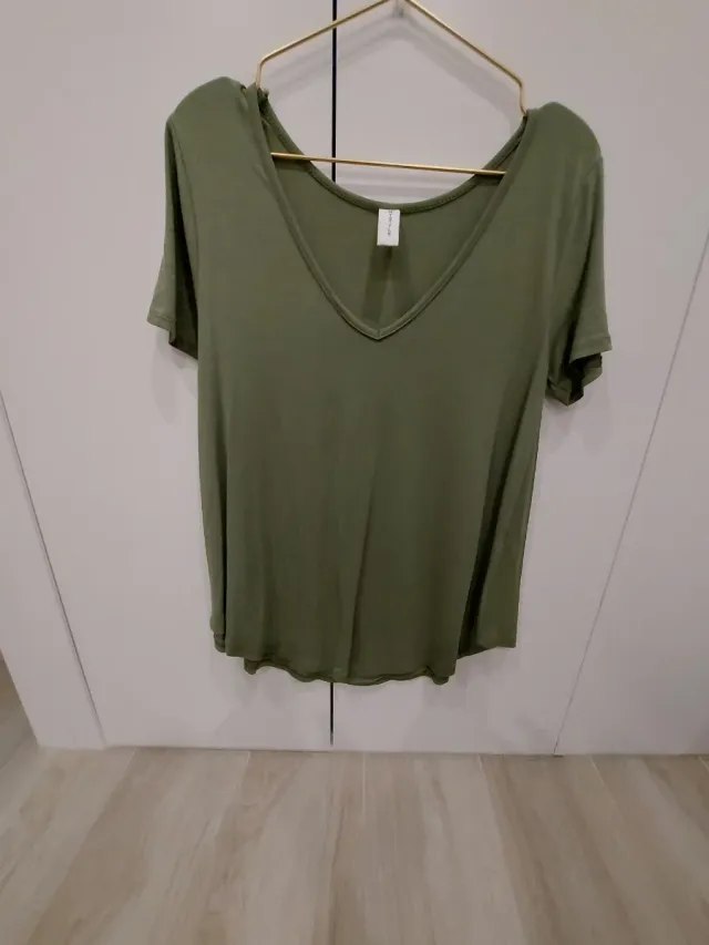 Camiseta verde manga corta