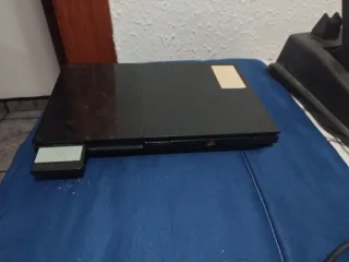 Consola Negra con 25 juegos y regalo 7 juegos más.