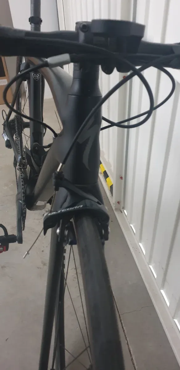 Bicicleta Specialized Tarmac Negra.  Talla 52