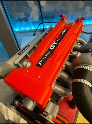 Motor NISSAN GT-R a escala
