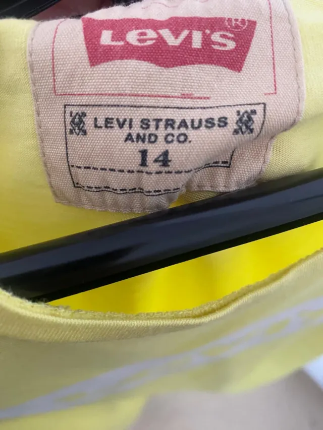 Camiseta Levi's Amarilla